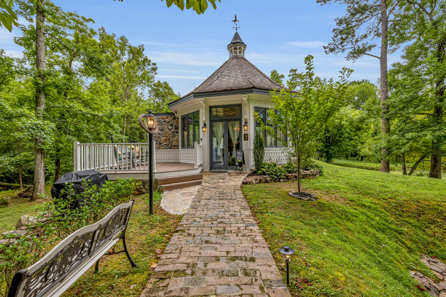 The Cottage at Laurel Park